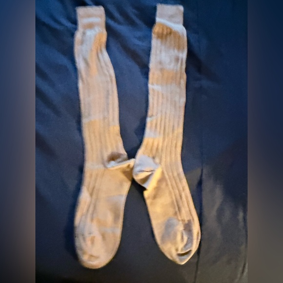Gucci Light Tan Ribbed Knee-High Socks - Picture 2 of 2